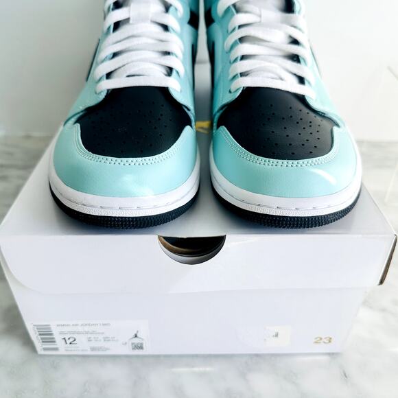 Nike Womens Air Jordan 1 Mid Light Dew/Teal Mint/Noir 12 NEW Unisex BQ6472-300 - Picture 4 of 12